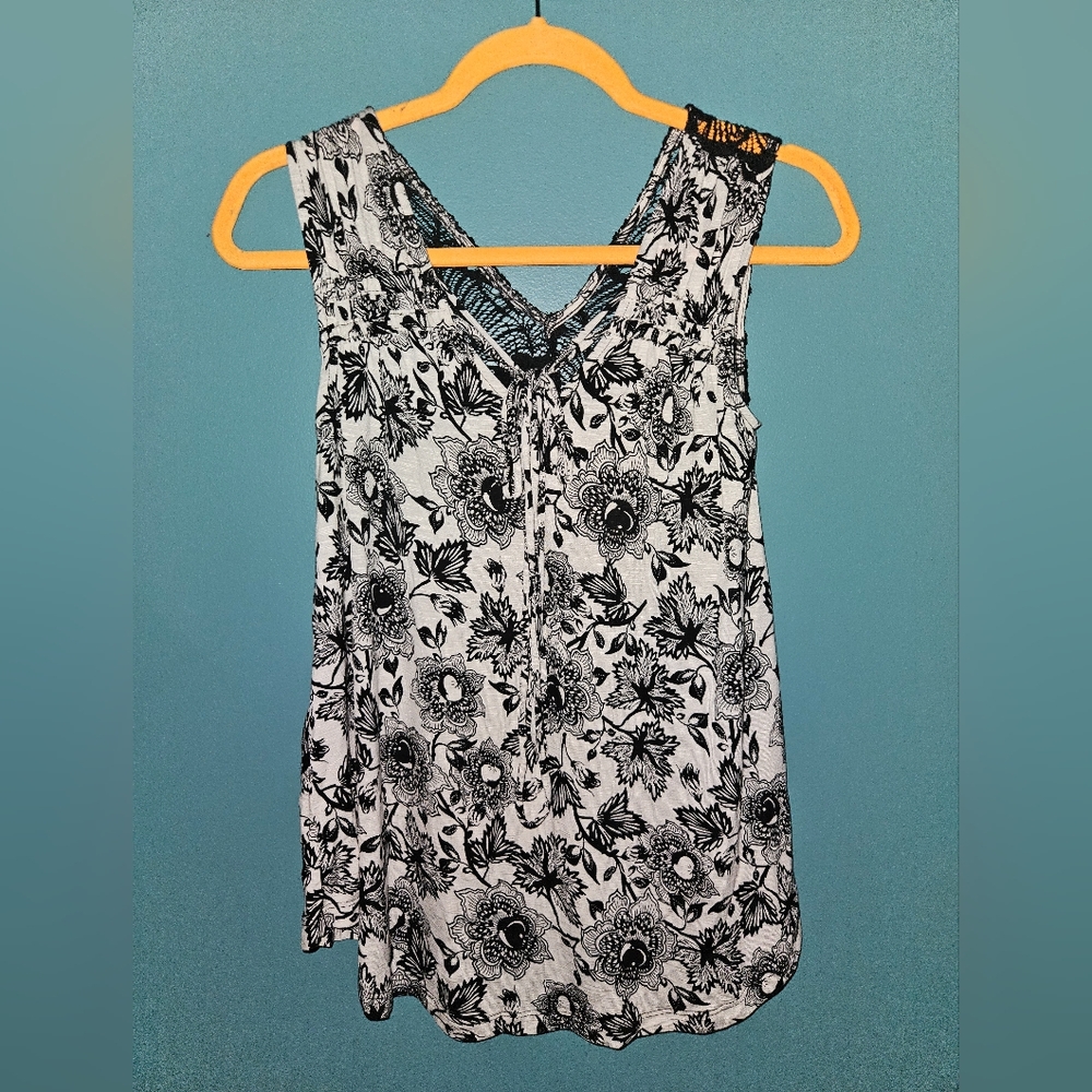 Floral and lace tank top